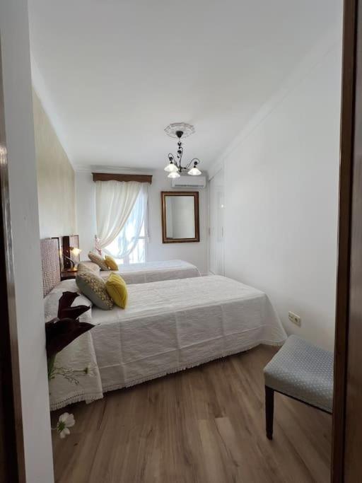 Casa Azalea - Nuevo Alojamiento En Setenil De Las Bodegas Bagian luar foto